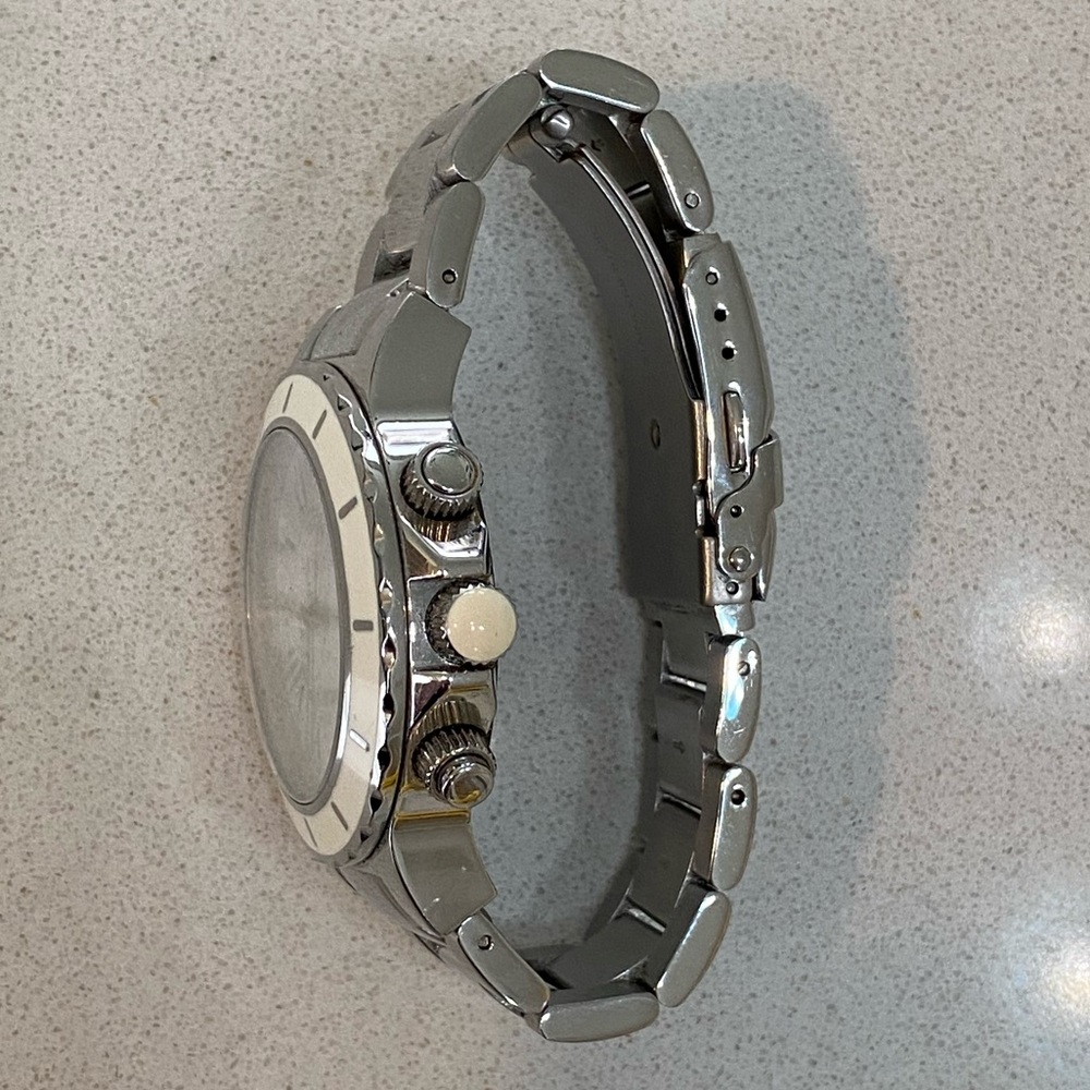 A_line Stainless Steel Women’s Watch with White Face - Picture 3 of 7